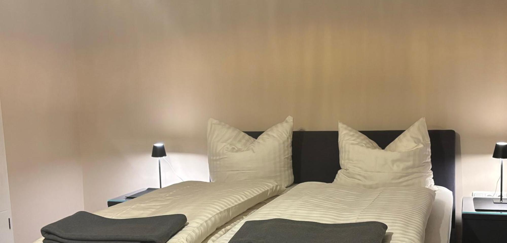 Hotel Zur Sonne Cottbus Ngoại thất bức ảnh