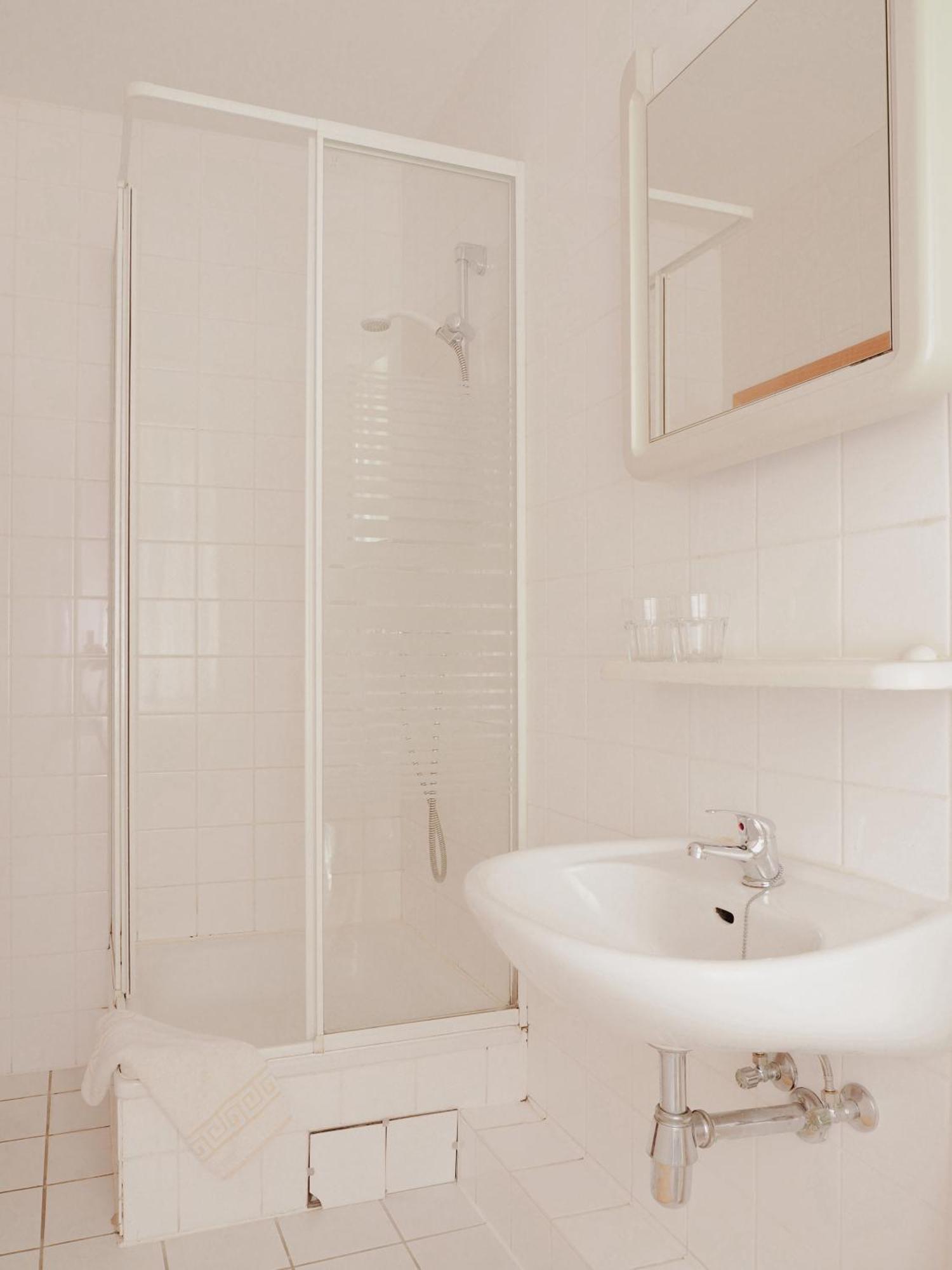 Hotel Zur Sonne Cottbus Ngoại thất bức ảnh