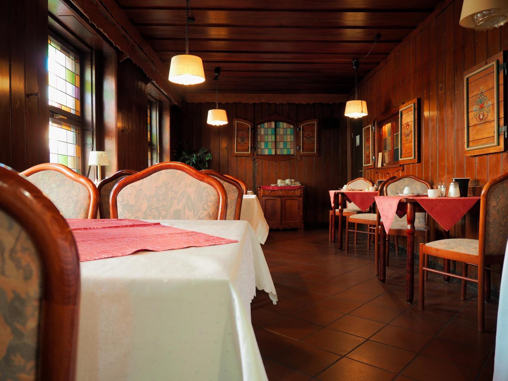 Hotel Zur Sonne Cottbus Ngoại thất bức ảnh