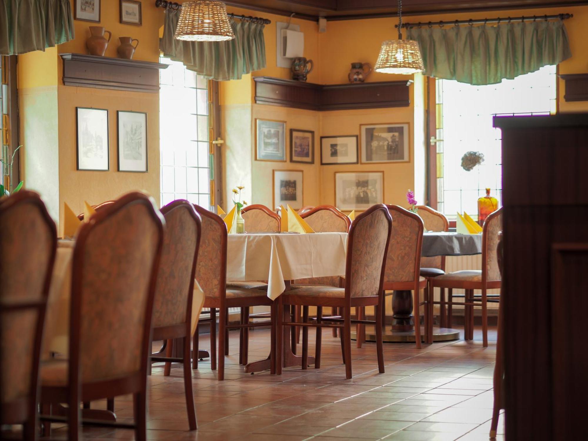 Hotel Zur Sonne Cottbus Ngoại thất bức ảnh